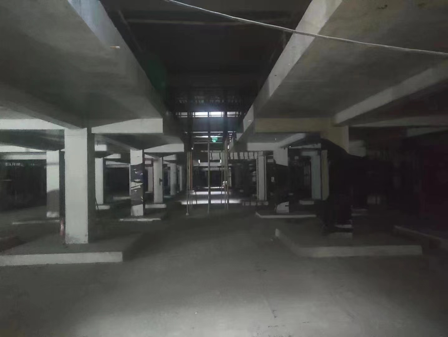 渝中山东又一个上海博普LOFT车库拔地而起